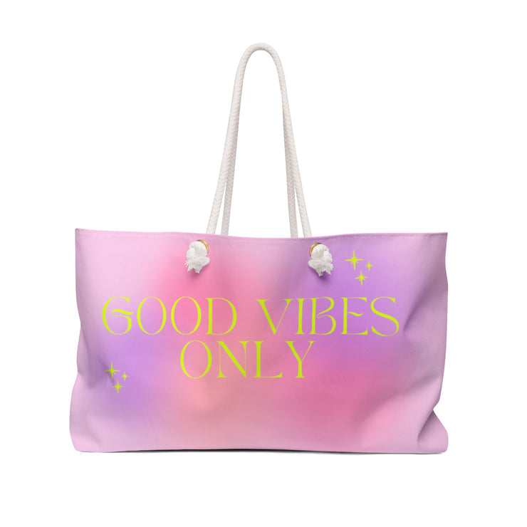 A stylish travel tote for weekend getaways